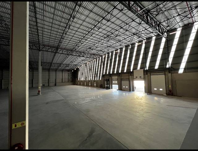 17,600M² WAREHOUSE TO LET IN PAROW INDUSTRIAL